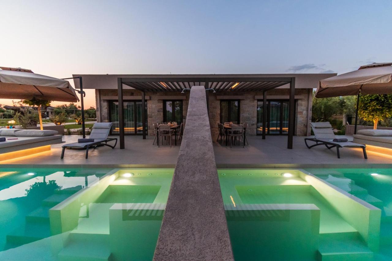 Nestor Luxury Villas With Private Pools Romanos  Extérieur photo